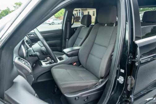 2019 Jeep Grand Cherokee Laredo
