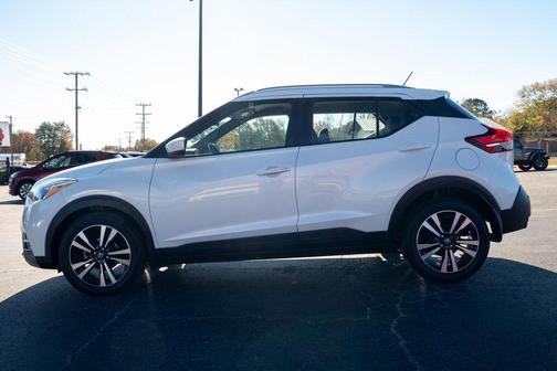 2020 Nissan Kicks SV