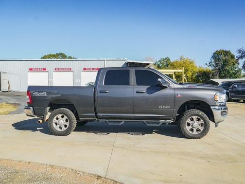 2022 RAM 2500 Big Horn Crew Cab 4x4 6'4' Box