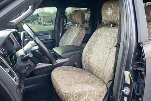 2022 RAM 2500 Big Horn Crew Cab 4x4 6'4' Box