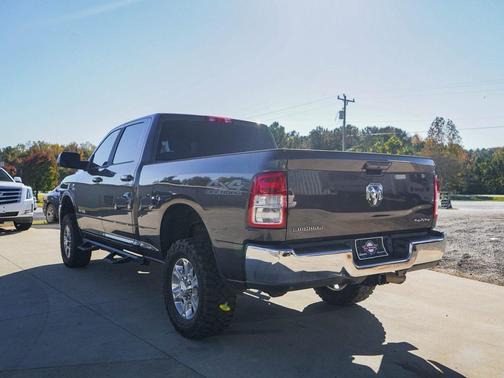 2022 RAM 2500 Big Horn Crew Cab 4x4 6'4' Box