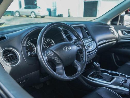 2017 INFINITI QX60 Base