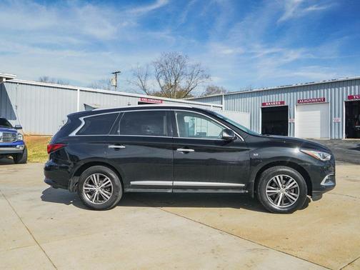 2017 INFINITI QX60 Base