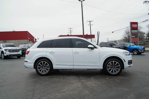 2017 Audi Q7 3.0T Premium