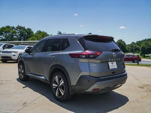 2022 Nissan Rogue SL