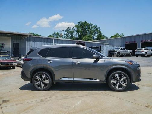 2022 Nissan Rogue SL