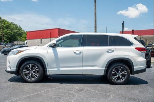 2018 Toyota Highlander LE I4