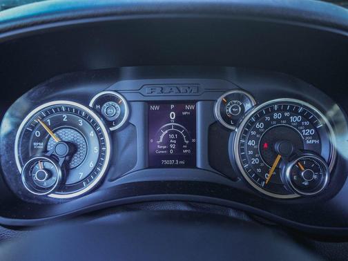 2019 RAM 2500 Big Horn Crew Cab 4x4 6'4' Box