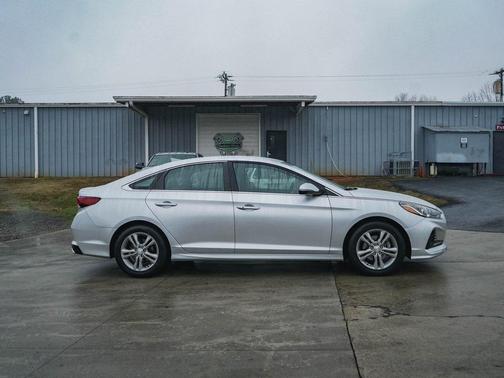 2018 Hyundai SONATA SEL