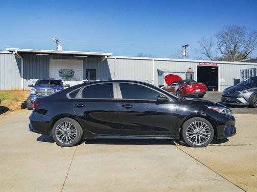 2022 Kia Forte GT-Line