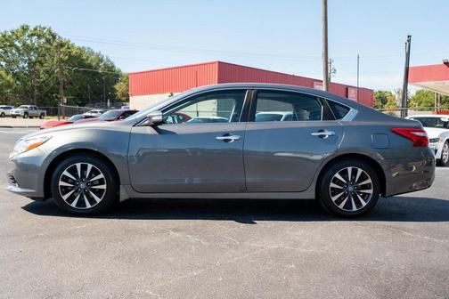 2017 Nissan Altima 2.5 SV