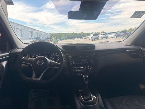 Gun Metallic 2020 Nissan Rogue Sport SV