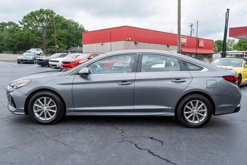 2018 Hyundai SONATA SE