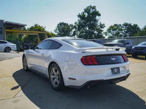 2020 Ford Mustang EcoBoost