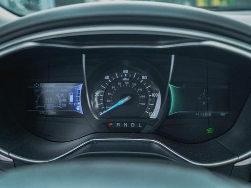 2016 Ford Fusion Hybrid S