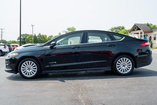 2016 Ford Fusion Hybrid S
