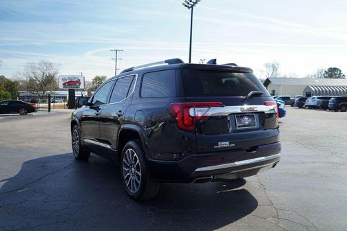 2021 GMC Acadia Denali