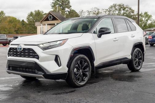 2024 Toyota RAV4 Hybrid SE