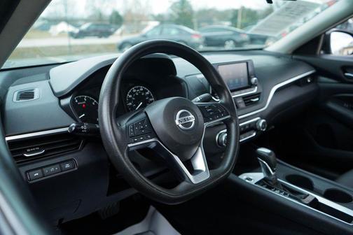 2022 Nissan Altima S FWD