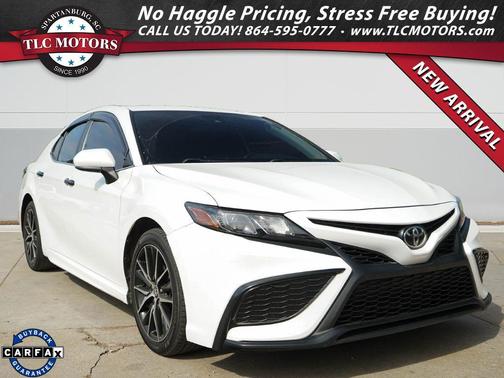 Super White 2021 Toyota Camry SE