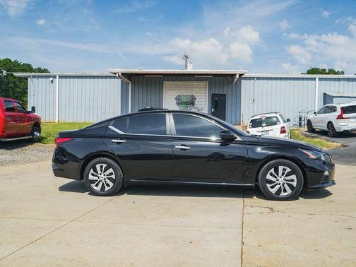 2022 Nissan Altima S FWD