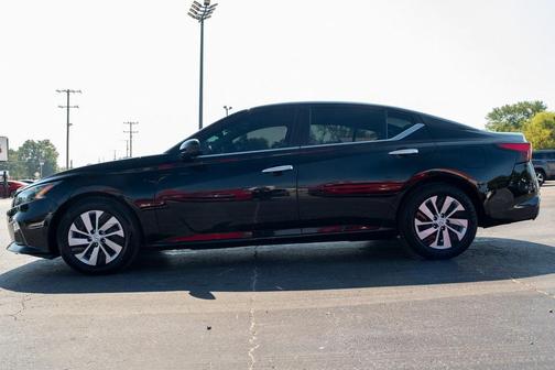 2022 Nissan Altima S FWD