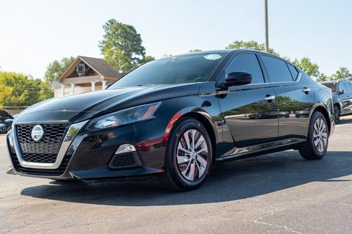 2022 Nissan Altima S FWD
