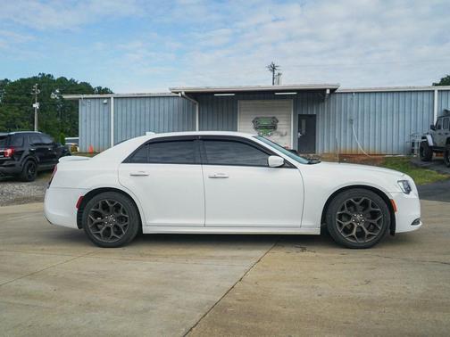 2017 Chrysler 300 S