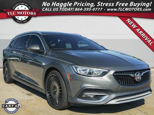 2018 Buick Regal TourX Essence