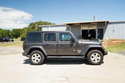 Granite Crystal Metallic Clearcoat 2018 Jeep Wrangler Unlimited Sport