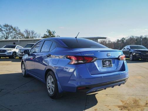 2024 Nissan Versa 1.6 S