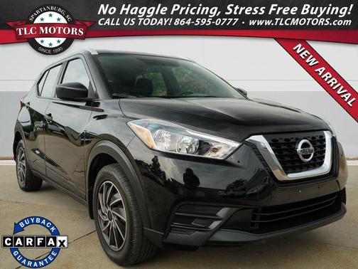 Super Black 2019 Nissan Kicks S