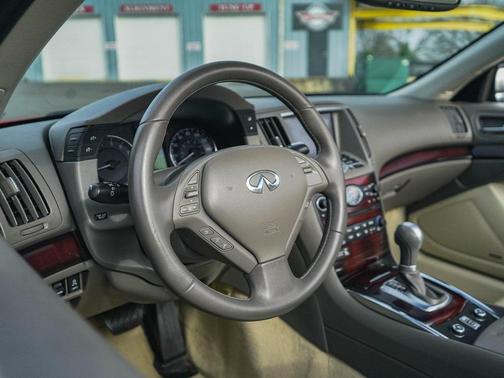 2013 INFINITI G37 Base