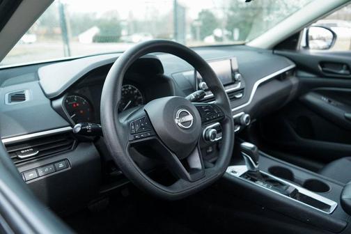 2023 Nissan Altima S FWD