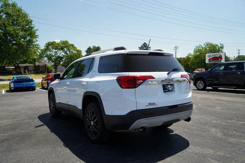 Summit White 2018 GMC Acadia SLT-1