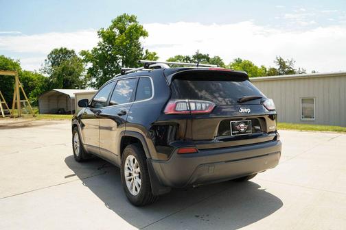 Diamond Black Crystal Pearlcoat 2019 Jeep Cherokee Latitude