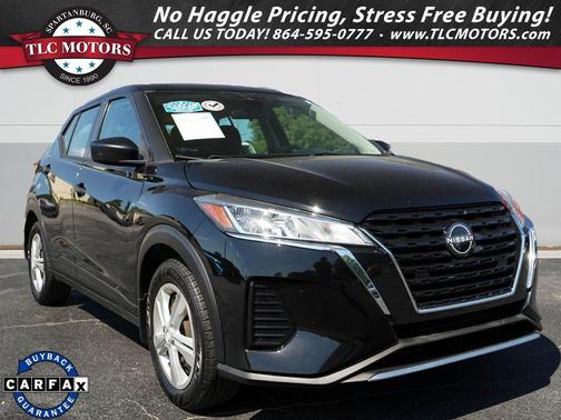 Super Black 2022 Nissan Kicks S
