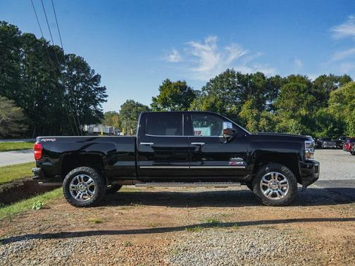 2017 Chevrolet Silverado 2500 High Country