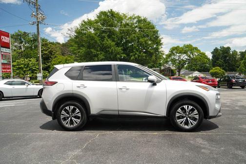 Brilliant Silver Metallic 2023 Nissan Rogue SV