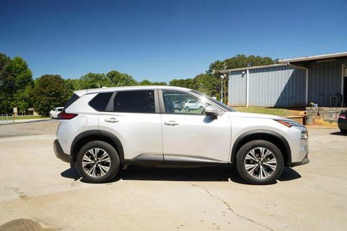Brilliant Silver Metallic 2023 Nissan Rogue SV