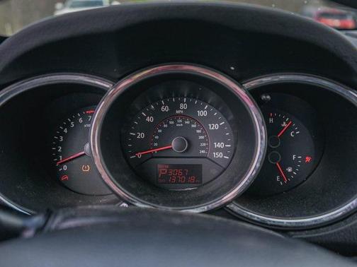 2011 Kia Sorento LX