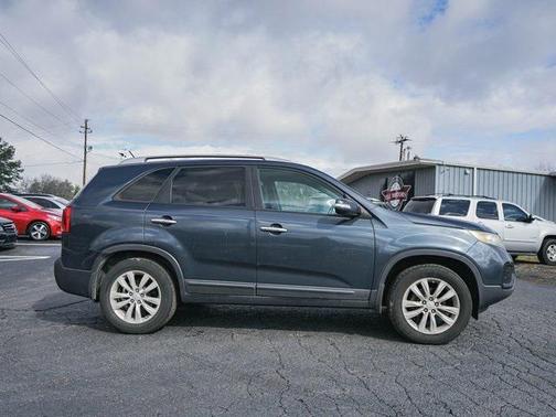 2011 Kia Sorento LX