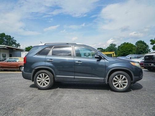 2011 Kia Sorento LX