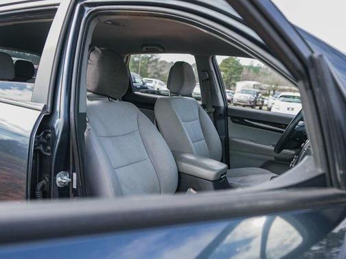2011 Kia Sorento LX