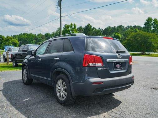 2011 Kia Sorento LX