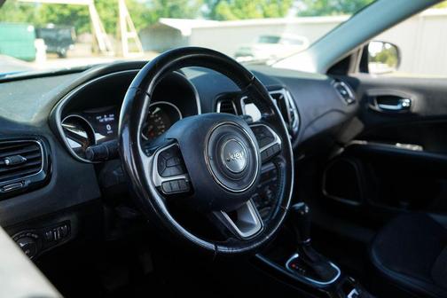 Laser Blue Pearlcoat 2019 Jeep Compass Latitude