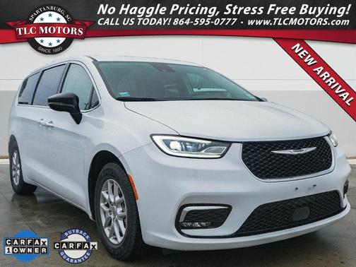 2024 Chrysler Pacifica Touring L