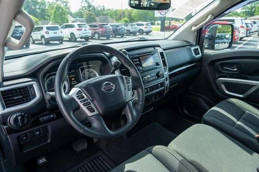 2017 Nissan Titan XD SV