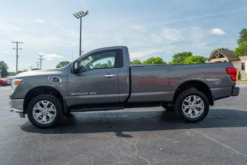 2017 Nissan Titan XD SV