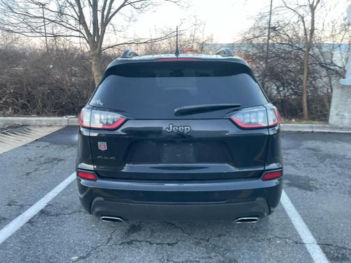 Diamond Black Crystal Pearlcoat 2019 Jeep Cherokee High Altitude